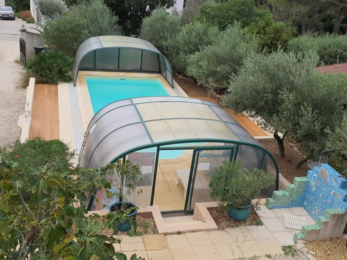 Villa Des Masques Aubais Εξωτερικό φωτογραφία